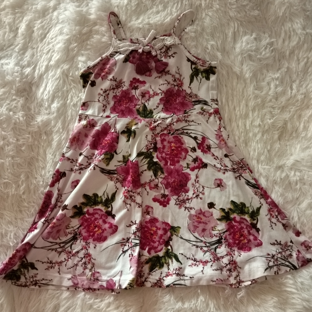 10/$40 1st Kiss Girl's Dress